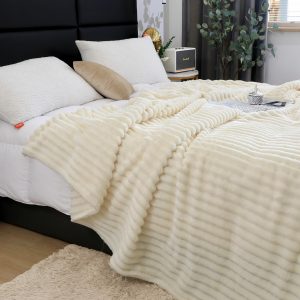 Pătură 200x230 cm – L&M Home Textile _ Ivory
